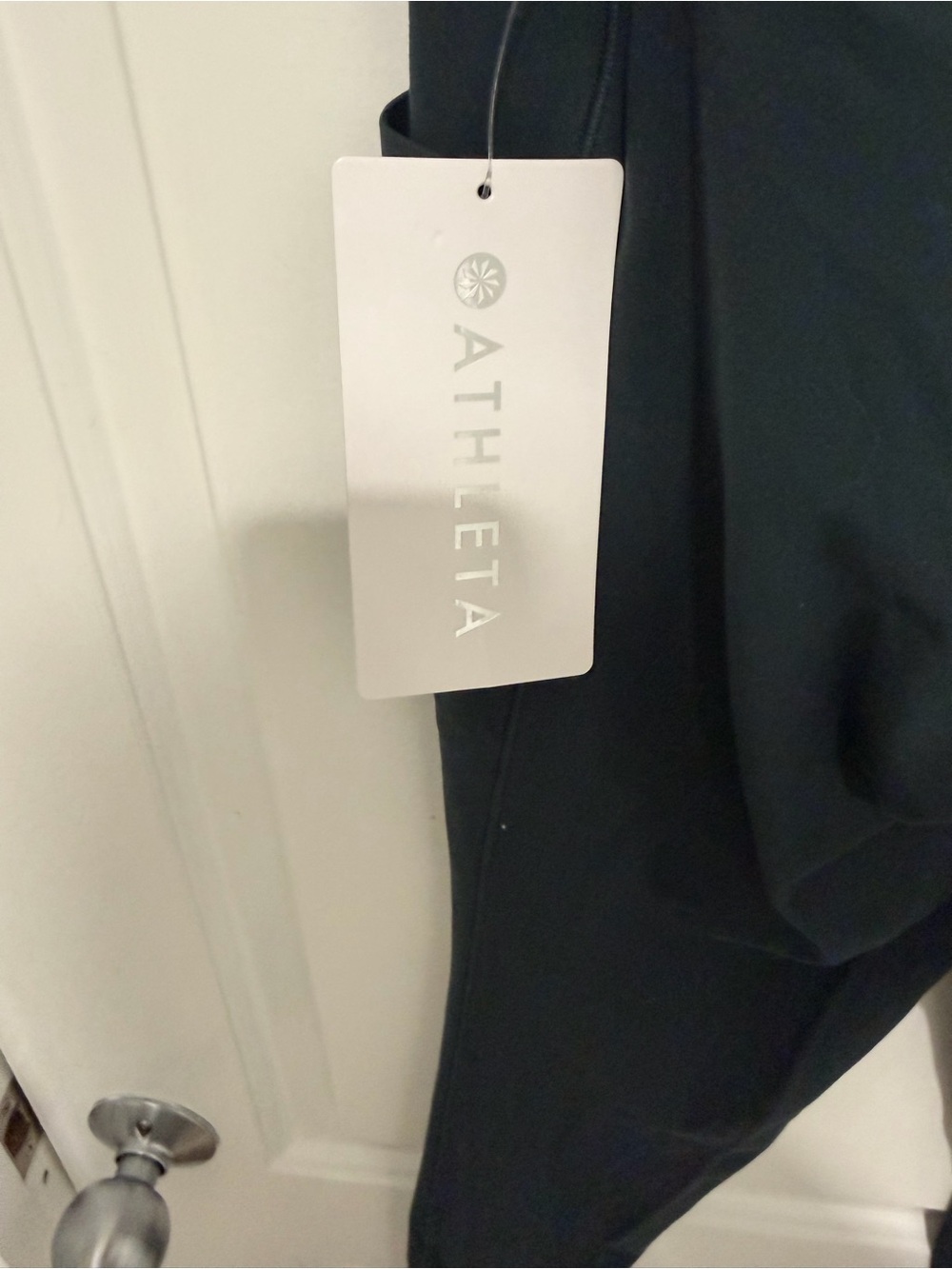 ATHLETA SALUTATION FOREST GREEN TIGHTS - Picture 5 of 9